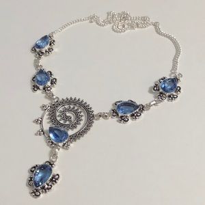 BRAND NEW 🎉AMAZING BLUE TOPAZ SILVER NECKLACE🎉